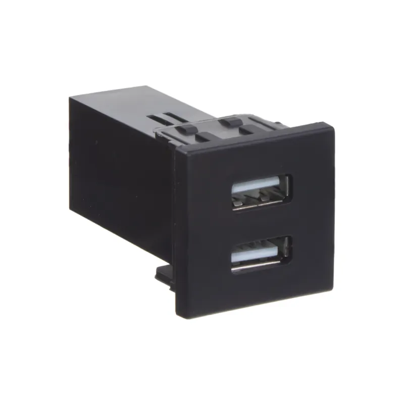 K dispozici - 2x USB nabíječka do VW Transporter T5