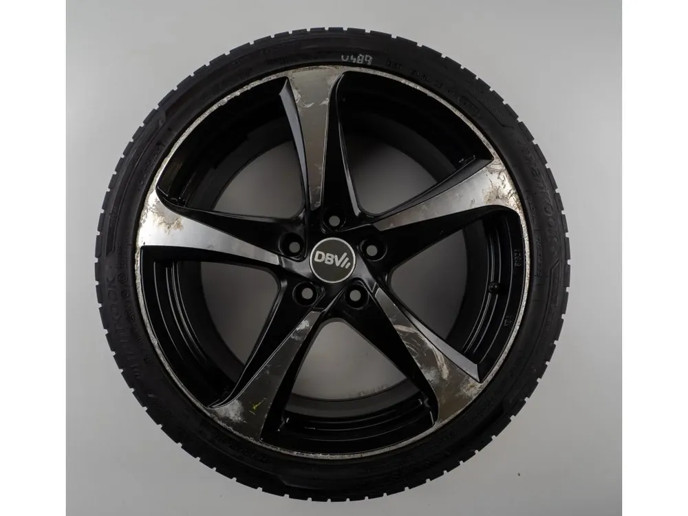 Přímo z továrny - Škoda Superb 18" letní sada