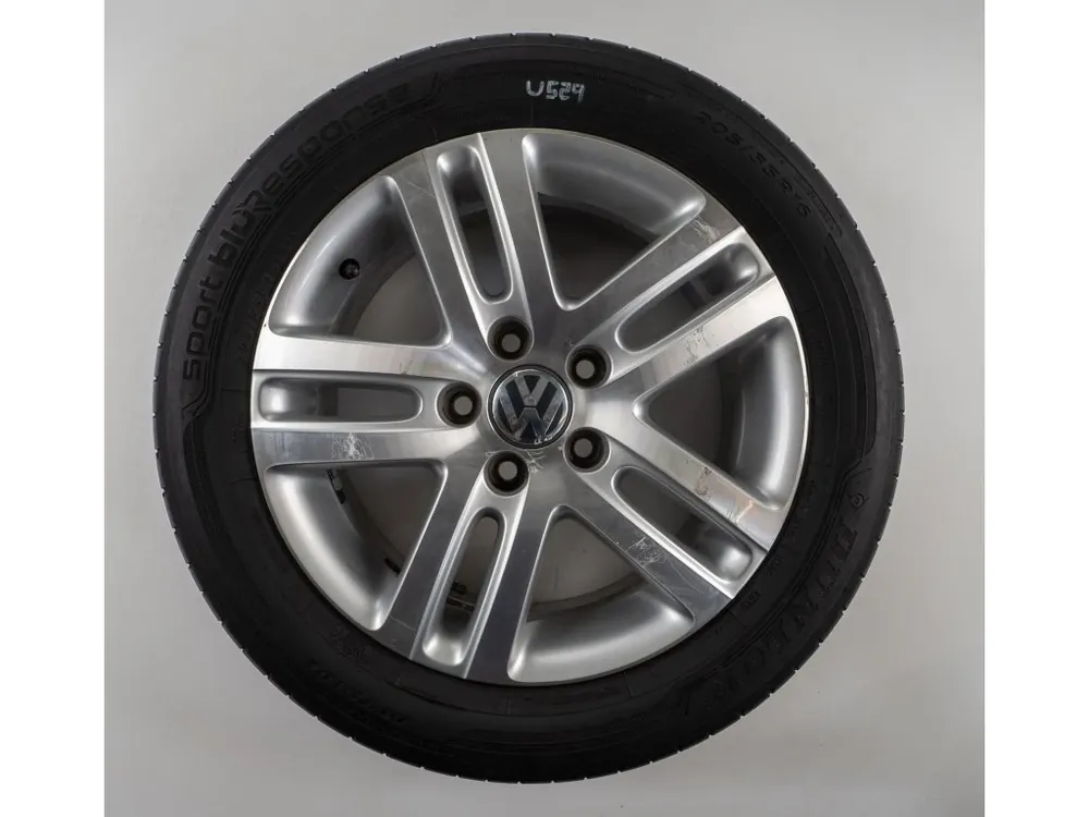 Volkswagen Golf 16" Originální letní sada - Nejprodávanější