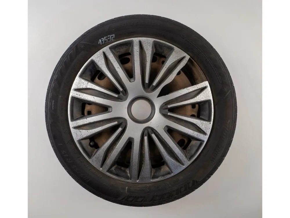 Škoda Fabia 15" Originální zimní sada | Právě uvedeno na trh