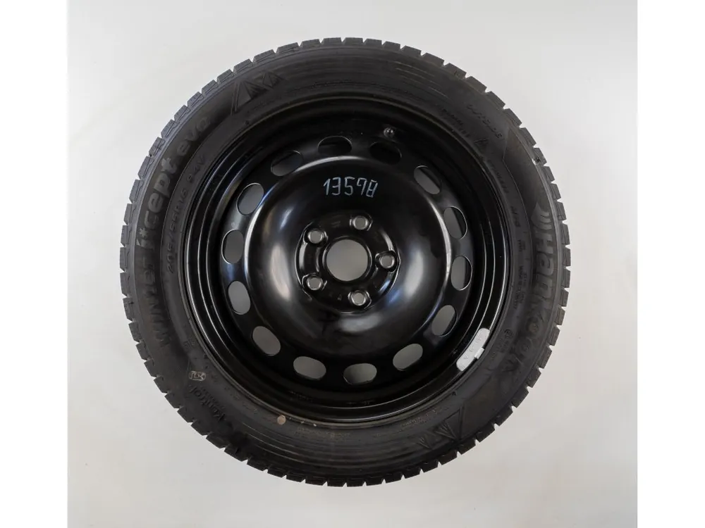 Do vyprodání zásob - Volkswagen Golf 16" Originální zimní sada