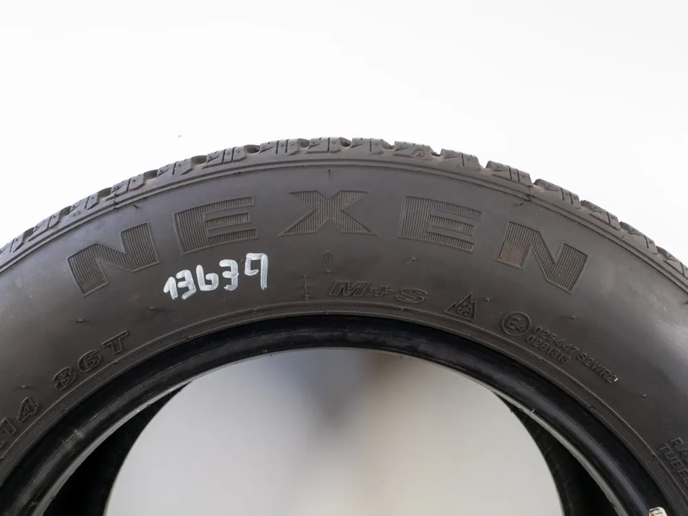 Zimní Nexen 185/65R14 - 2ks - vzorek cca 7,8 mm | Extra sleva