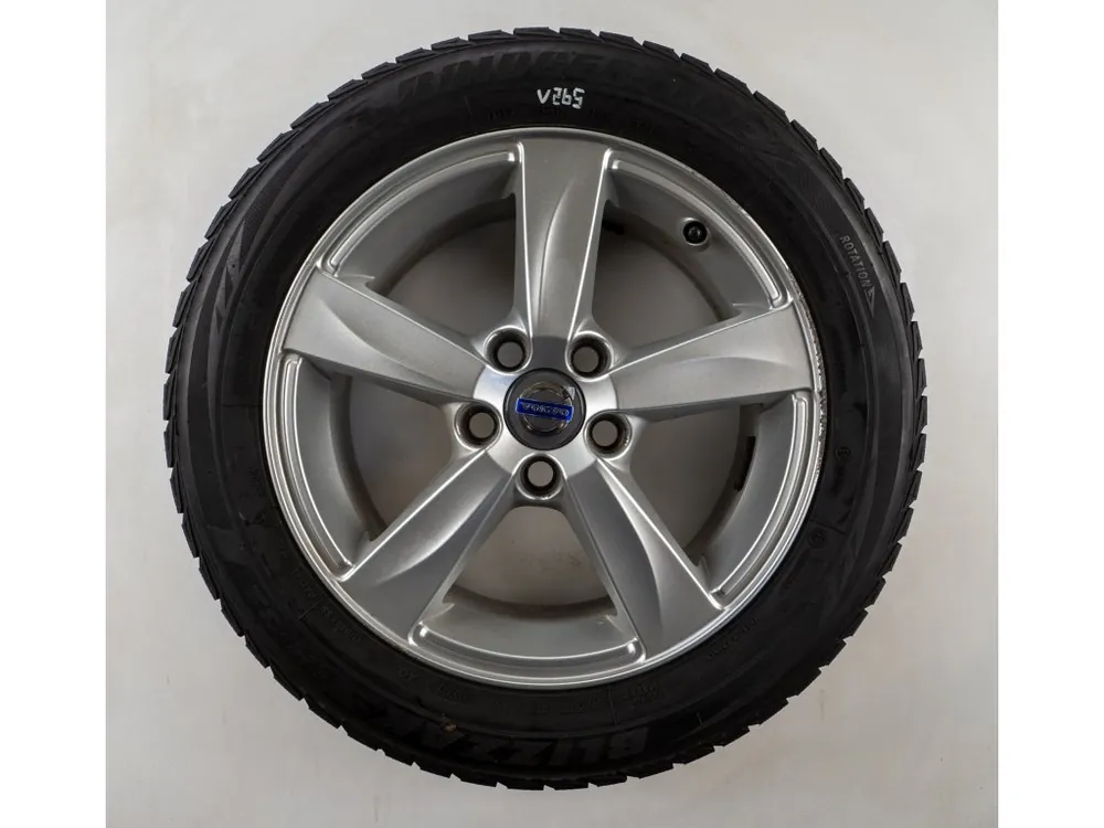 Volvo V40, S60 16" Originální zimní sada - Téměř vyprodáno