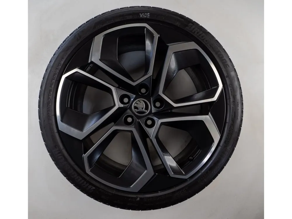 Škoda Octavia RS 19" Originální letní sada - Omezené množství