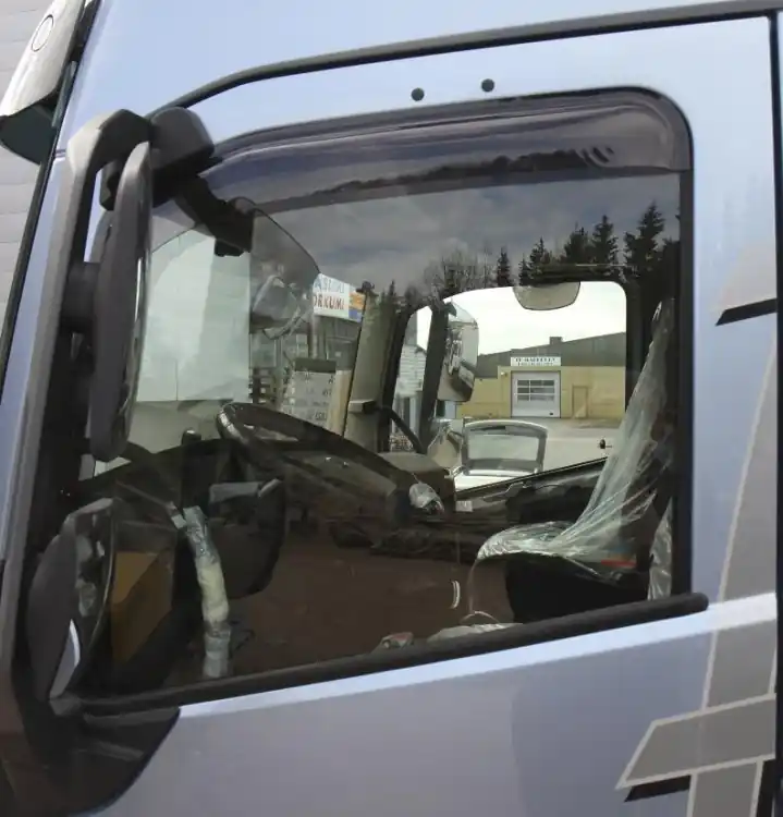 Aerodynamický kryt na boční okénko VOLVO FH 2013 - Skvělá cena