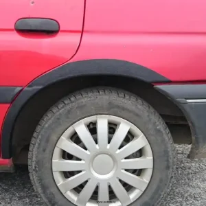 Plastové lemy blatníku Ford Escort 5dveř / combi 1995-2002 - Končí brzy