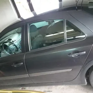 Outlet - Lemy blatníku Renault Laguna II Combi 2005-2007