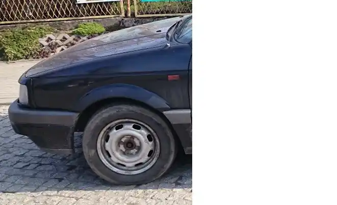 Plastové lemy blatníku VW Passat B3 combi 1988-1993 | Ušetřete více