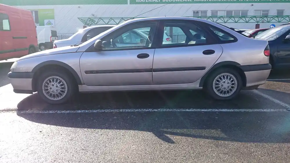 Lemy blatníku Renault Laguna I Liftback 1994-2001 - Sleva navíc