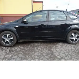 Pospěšte si | Plastové lemy blatníku Ford Focus II combi