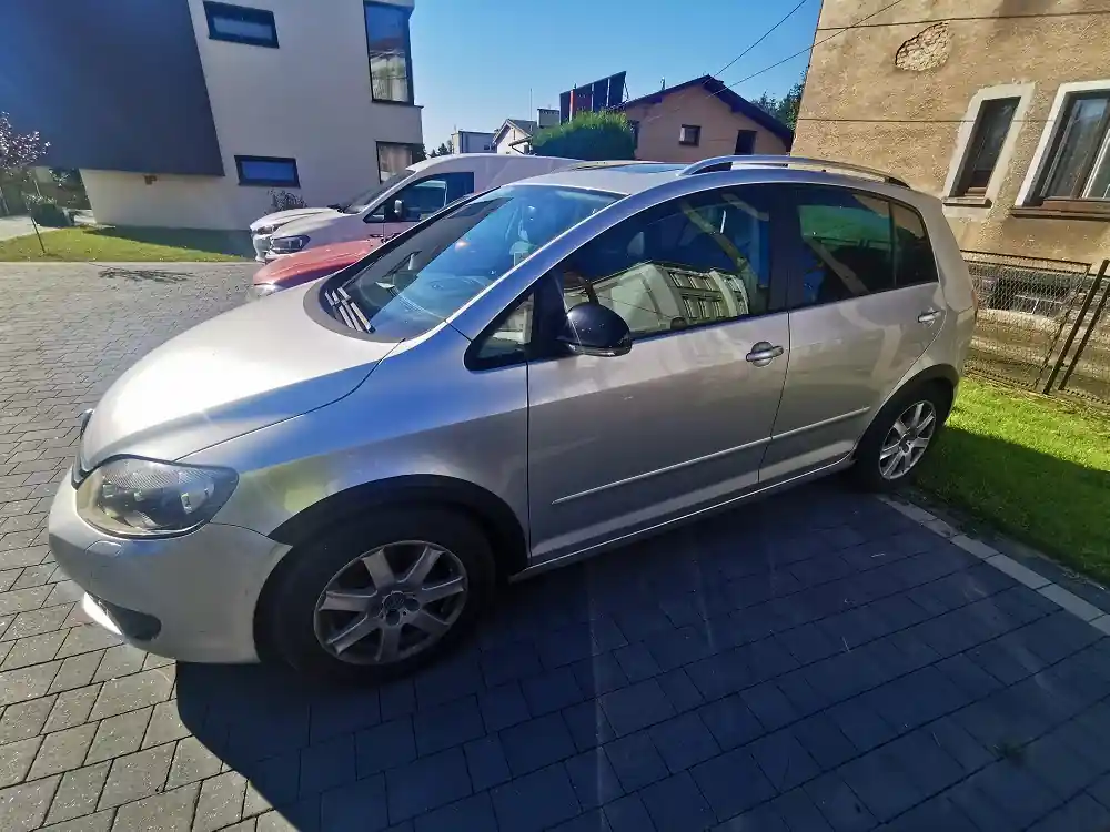 Plastové lemy blatníku VW Golf V Plus 2003-2008 | Extra sleva