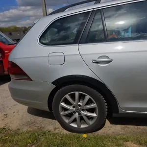 Plastové lemy blatníku VW Golf V 2003-2008 kombi - Nově v e-shopu